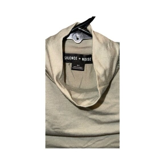 Urban Outfitters Light Tan Turtleneck Tee - Picture 4 of 5